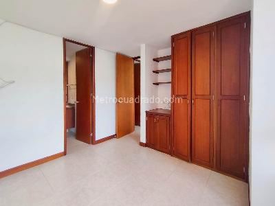 Apartamento en venta en Las Santas, Medellín · foto 8 de 17