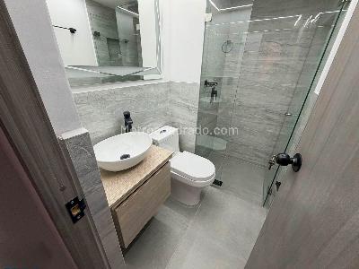 Apartamento de 3 alcobas en venta en La Castellana, Medellín, 120 m² · foto 11 de 14