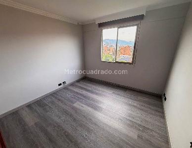 Apartamento de 3 alcobas en venta en La Castellana, Medellín, 120 m² · foto 12 de 14