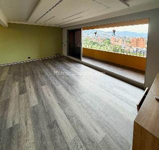 Apartamento de 3 alcobas en venta en La Castellana, Medellín, 120 m² · foto 2 de 14