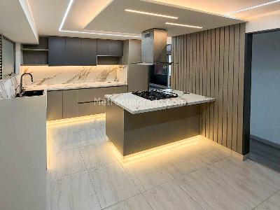 Apartamento de 3 alcobas en venta en La Castellana, Medellín, 120 m² · foto 3 de 14