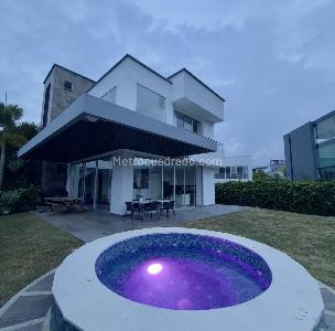 Casa de 4 alcobas en venta en Pance, Cali, 350 m² · foto 2 de 20