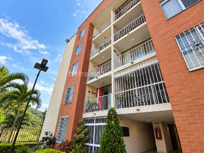 Apartamento de 3 alcobas en venta en La Nueva Base, Cali, 57 m² · foto 2 de 20