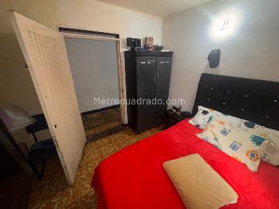 Casa de 5 alcobas en venta en La Esmeralda, Cali, 227 m² · foto 10 de 20