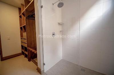 Apartamento de 1 alcoba en venta en Centenario, Cali, 51 m² · foto 9 de 20