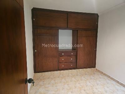Casa de 4 alcobas en venta en Bretaña, Cali, 216 m² · foto 4 de 20