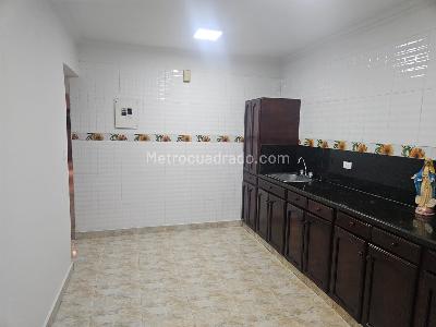 Casa de 4 alcobas en venta en Bretaña, Cali, 216 m² · foto 6 de 20
