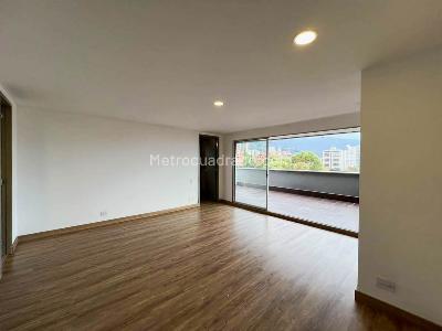 Apartamento de 3 alcobas en venta en Los Balsos 1, Medellín, 200 m² · foto 12 de 14