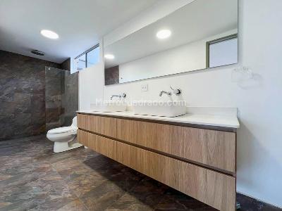 Apartamento de 3 alcobas en venta en Los Balsos 1, Medellín, 200 m² · foto 6 de 14