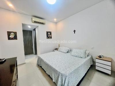 Casa de 3 alcobas en venta en El Castillo, Cali, 229 m² · foto 18 de 20