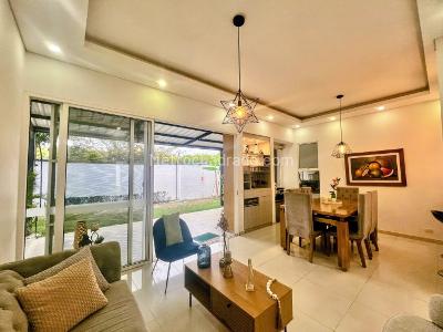 Casa de 3 alcobas en venta en El Castillo, Cali, 229 m² · foto 2 de 20