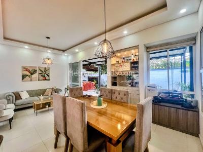 Casa de 3 alcobas en venta en El Castillo, Cali, 229 m² · foto 8 de 20