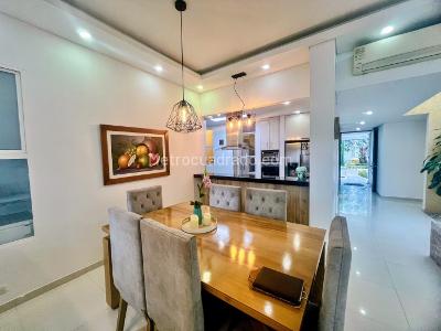 Casa de 3 alcobas en venta en El Castillo, Cali, 229 m² · foto 9 de 20