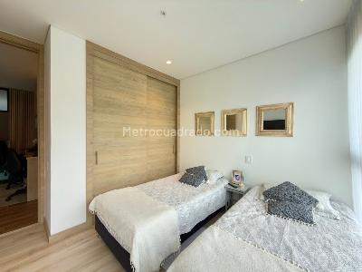 Apartamento de 3 alcobas en venta en Loma Del Escobero, Envigado, 119 m² · foto 7 de 20