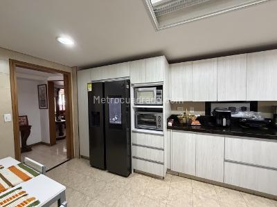 Apartamento de 4 alcobas en venta en Normandia, Cali, 300 m² · foto 7 de 20