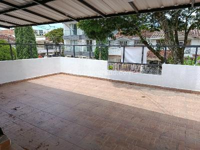 Casa en venta en Pampalinda, Cali · foto 3 de 18