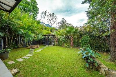 Casa de 4 alcobas en venta en Las Palmas, Medellín, 412 m² · foto 16 de 20