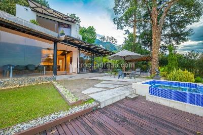 Casa de 4 alcobas en venta en Las Palmas, Medellín, 412 m² · foto 4 de 20
