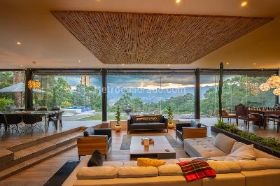 Casa de 4 alcobas en venta en Las Palmas, Medellín, 412 m² · foto 7 de 20
