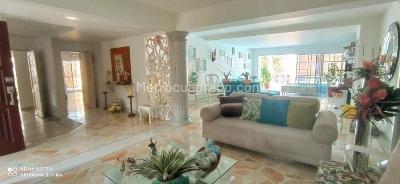 Casa de 3 alcobas en venta en Ciudad Jardin, Cali, 250 m² · foto 2 de 20