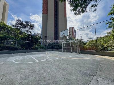 Apartamento de 2 alcobas en venta en Loma De Los Bernal, Medellín, 82 m² · foto 17 de 19