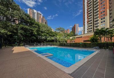 Apartamento de 2 alcobas en venta en Loma De Los Bernal, Medellín, 82 m² · foto 19 de 19
