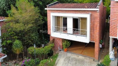 Casa en venta en San Lucas, Envigado · foto 3 de 20