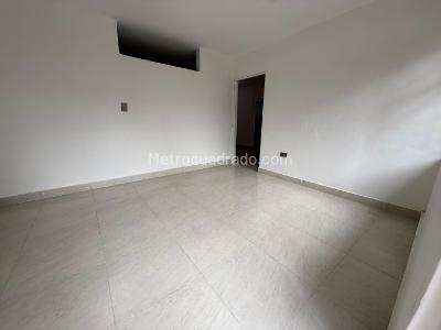 Casa de 5 alcobas en venta en Santo Domingo, Cali, 237 m² · foto 11 de 20