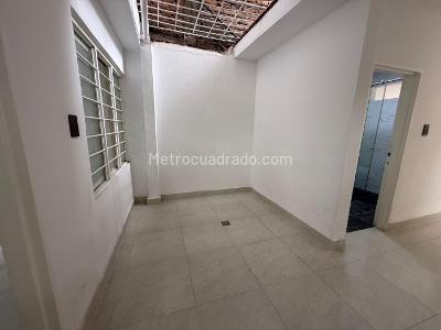 Casa de 5 alcobas en venta en Santo Domingo, Cali, 237 m² · foto 14 de 20