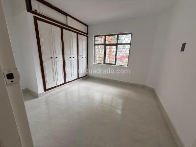 Casa de 5 alcobas en venta en Santo Domingo, Cali, 237 m² · foto 16 de 20