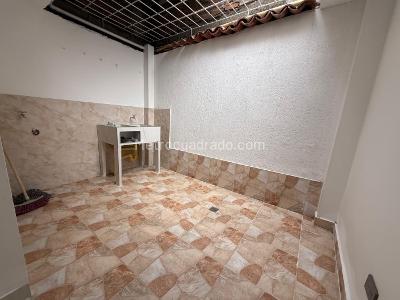 Casa de 5 alcobas en venta en Santo Domingo, Cali, 237 m² · foto 17 de 20