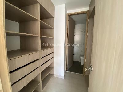 Apartamento de 3 alcobas en venta en Los Alcazares, Sabaneta, 82 m² · foto 16 de 20