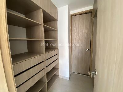 Apartamento de 3 alcobas en venta en Los Alcazares, Sabaneta, 82 m² · foto 17 de 20