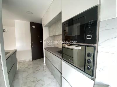 Apartamento de 3 alcobas en venta en Los Alcazares, Sabaneta, 82 m² · foto 2 de 20