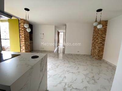 Apartamento de 3 alcobas en venta en Los Alcazares, Sabaneta, 82 m² · foto 3 de 20