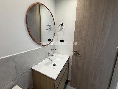 Apartamento de 3 alcobas en venta en Laureles, Medellín, 130 m² · foto 10 de 17