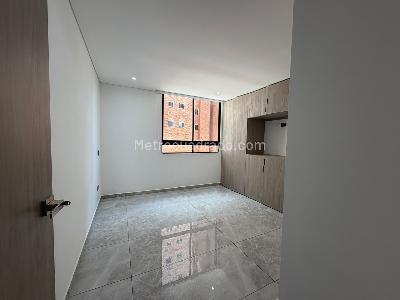 Apartamento de 3 alcobas en venta en Laureles, Medellín, 130 m² · foto 13 de 17