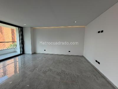 Apartamento de 3 alcobas en venta en Laureles, Medellín, 130 m² · foto 3 de 17