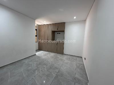 Apartamento de 3 alcobas en venta en Laureles, Medellín, 130 m² · foto 5 de 17