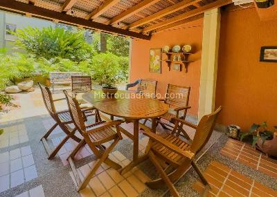 Apartamento en venta en La Aguacatala, Medellín · foto 18 de 20