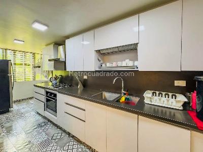 Apartamento en venta en La Aguacatala, Medellín · foto 5 de 20