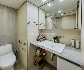 Apartamento en venta en La Aguacatala, Medellín · foto 8 de 20