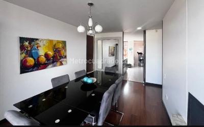 Apartamento en venta en Mazuren, Bogotá · foto 3 de 20