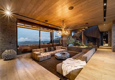 Casa de 3 alcobas en venta en Las Palmas, Medellín, 1000 m² · foto 14 de 20