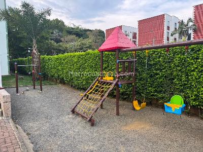 Apartamento en venta en El Refugio, Cali · foto 2 de 19
