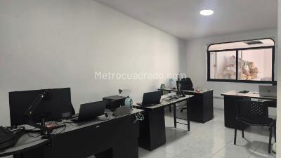 Casa de 4 alcobas en venta en Santa Anita, Cali, 300 m² · foto 13 de 18