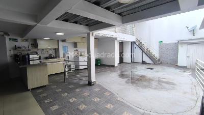 Casa de 4 alcobas en venta en Santa Anita, Cali, 300 m² · foto 6 de 18