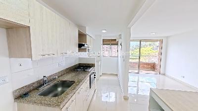 Apartamento de 2 alcobas en venta en Las Lomitas, Sabaneta, 59 m² · foto 3 de 20