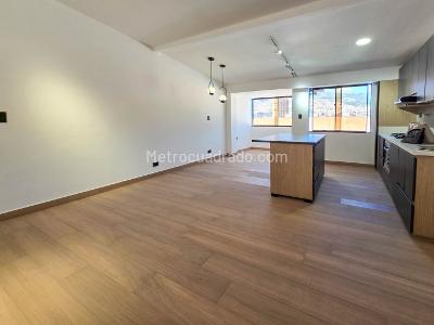 Apartamento en venta en Florida Nueva, Medellín · foto 2 de 18