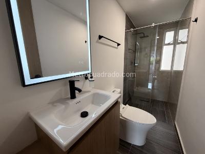 Apartamento en venta en Pampalinda, Cali · foto 3 de 12